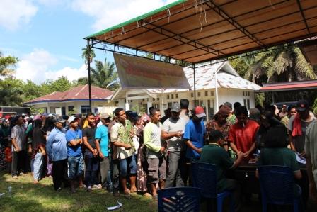 3200 Paket Sembako Murah PTPN V Diserbu Masyarakat